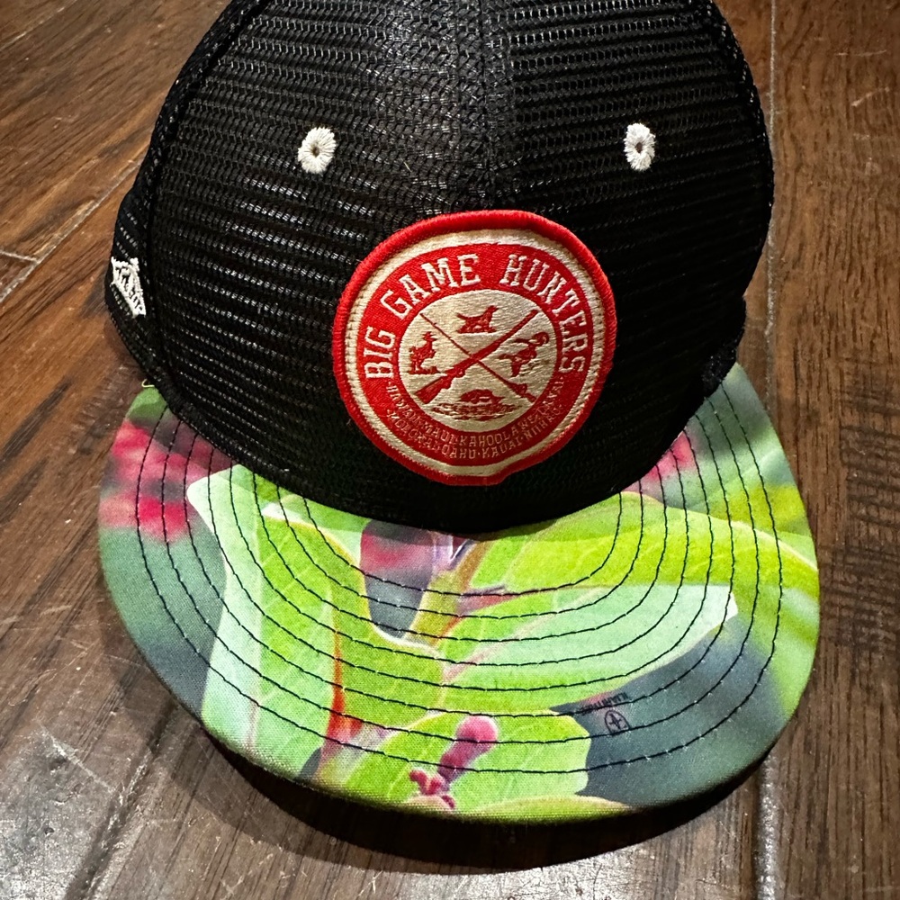 Black and Green‎ Big Game Hunters Hat